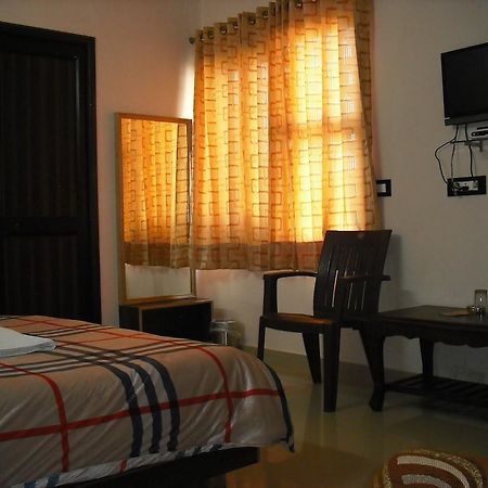 Hotel Gs Paradise Αμριτσάρ Εξωτερικό φωτογραφία