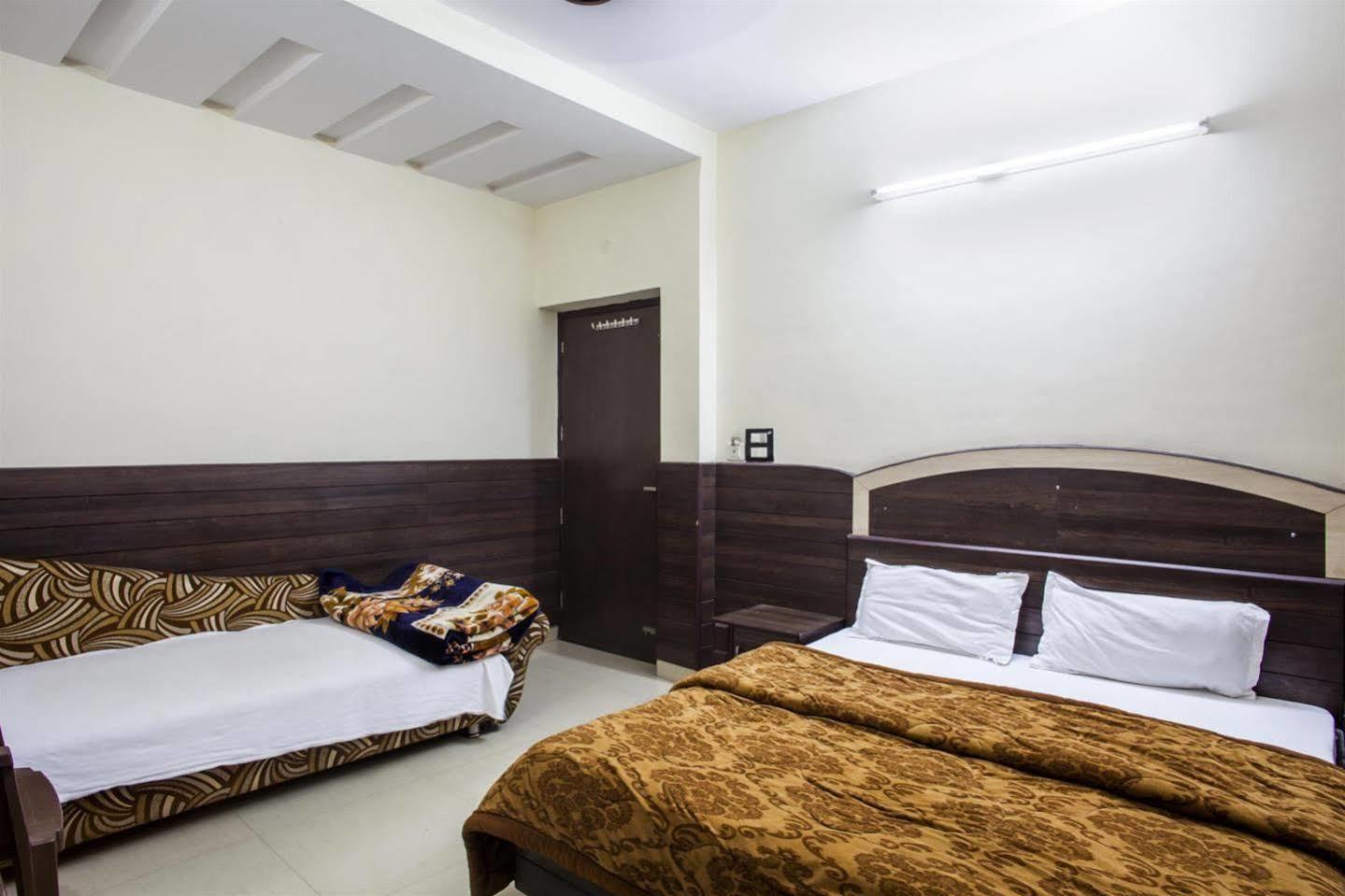 Hotel Gs Paradise Αμριτσάρ Εξωτερικό φωτογραφία